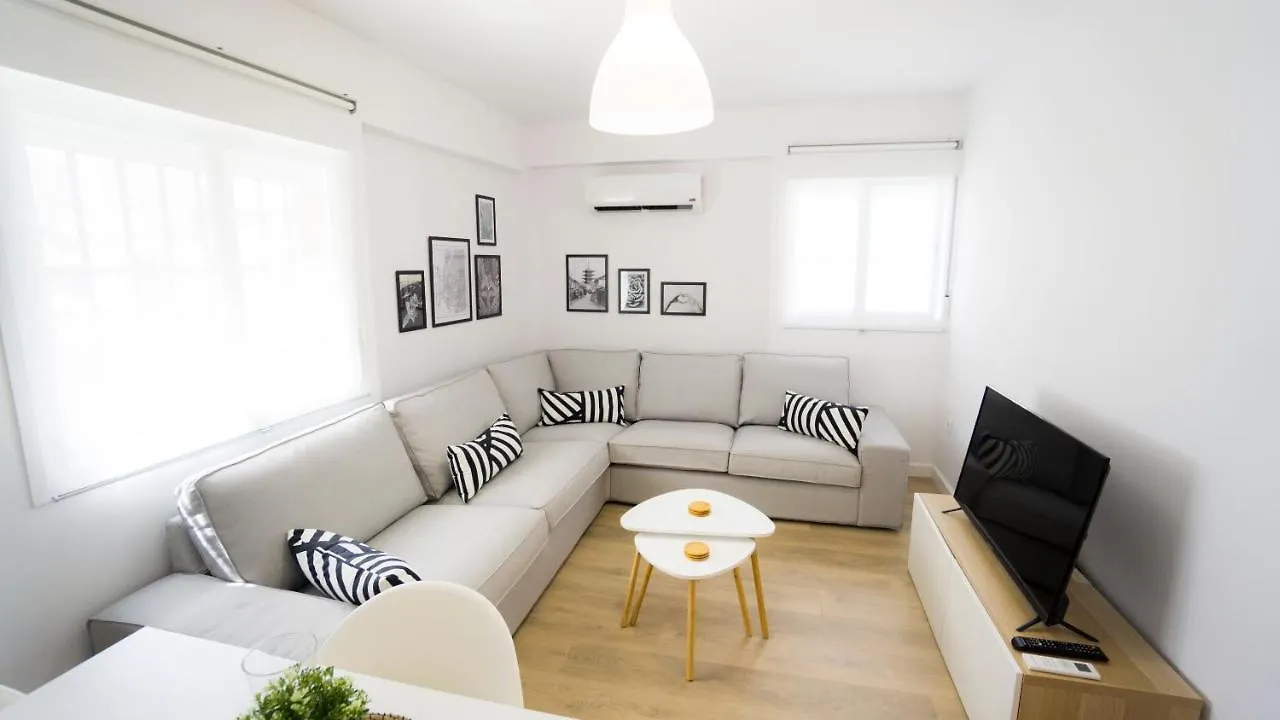 Rentalsevilla Tadeo Soler Apartment
